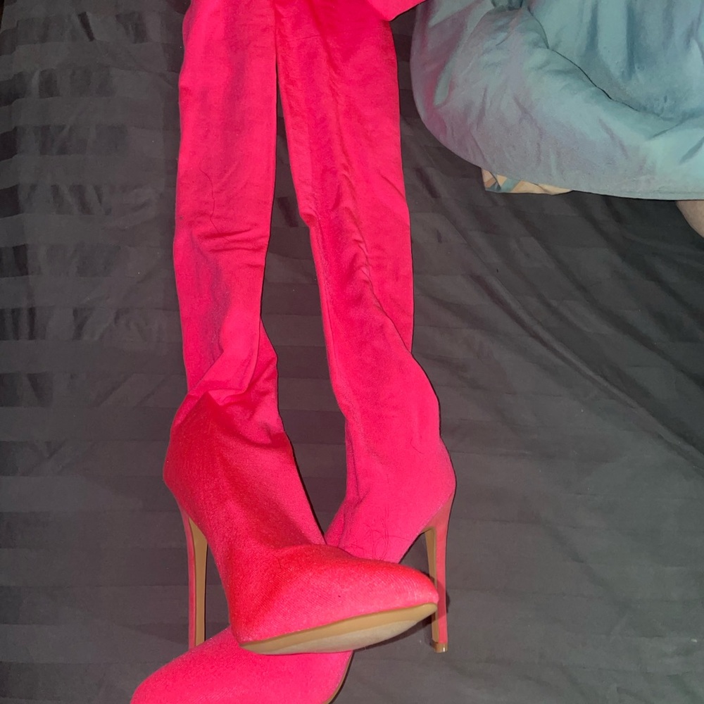Shoes with leggings attached